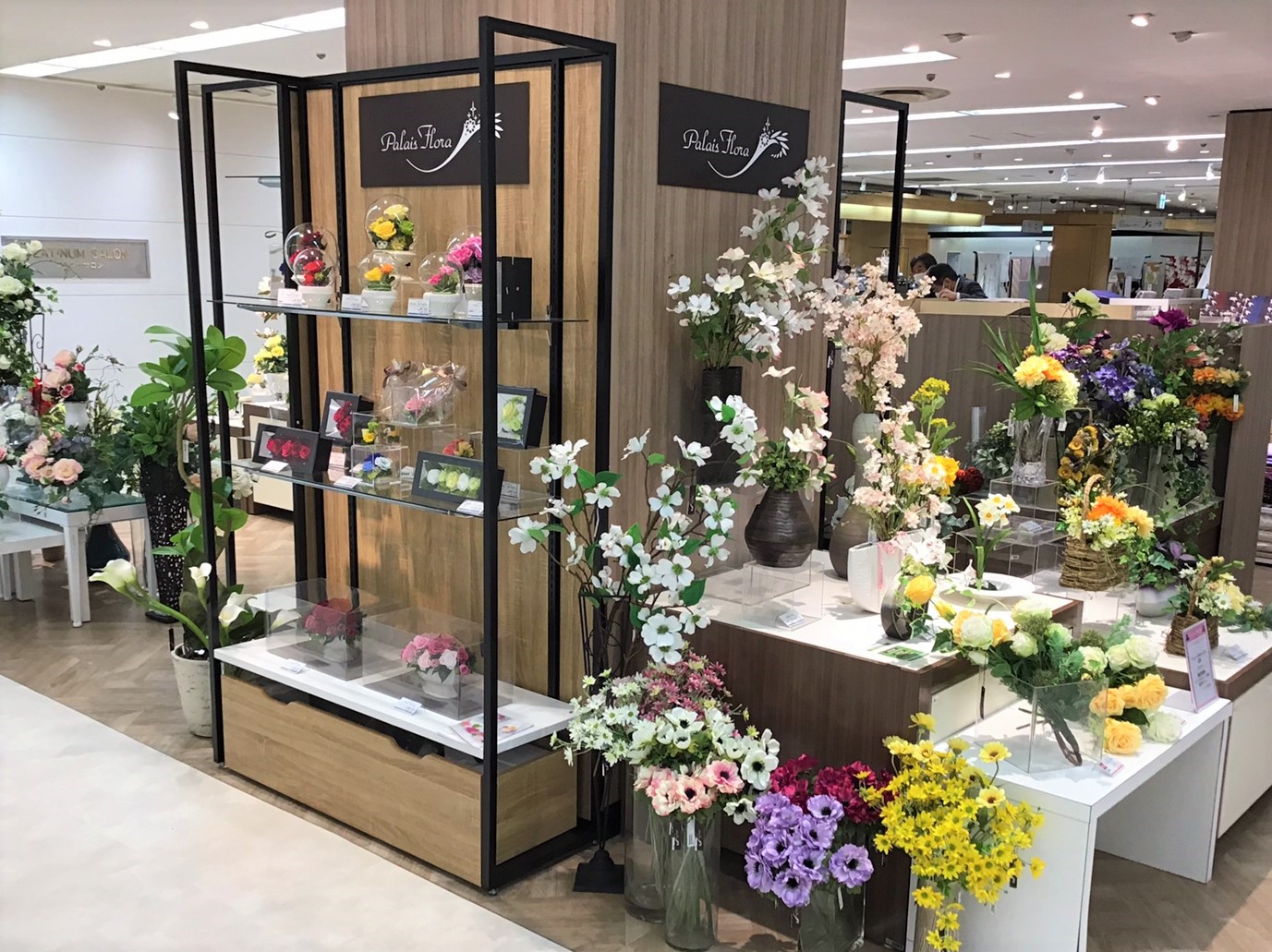 西武福井店 百貨店販売 店舗 事業内容 パレフローラ